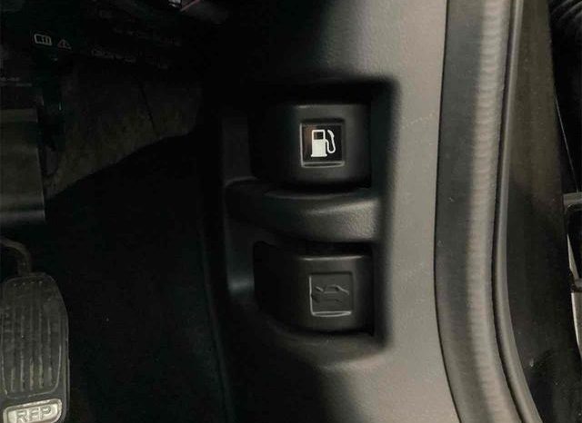 
								HONDA VEZEL HYBRID X full									