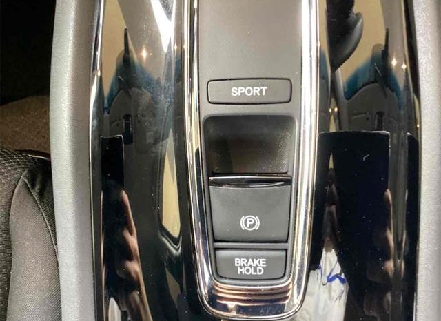 
								HONDA VEZEL HYBRID X full									