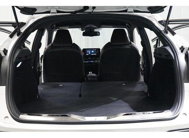 
								TOYOTA C-HR G full									