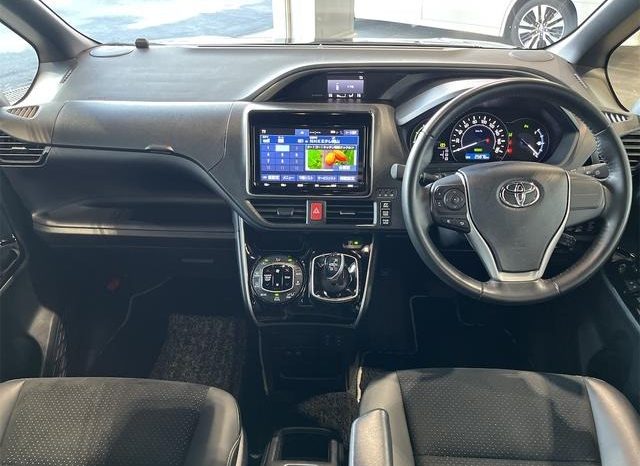 
								TOYOTA VOXY HYBRID ZS KIRAMEKI III full									