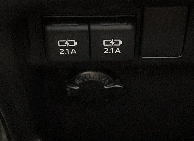 
								TOYOTA VOXY HYBRID ZS KIRAMEKI III full									