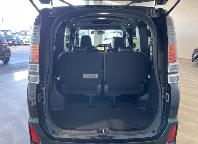 
								TOYOTA VOXY HYBRID ZS KIRAMEKI III full									