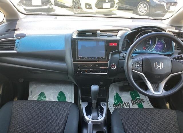 
								HONDA FIT 13G L PACKAGE full									