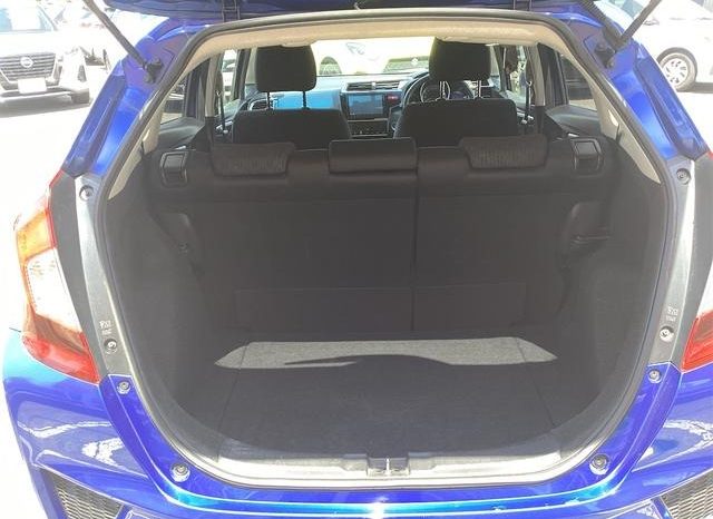 
								HONDA FIT 13G L PACKAGE full									