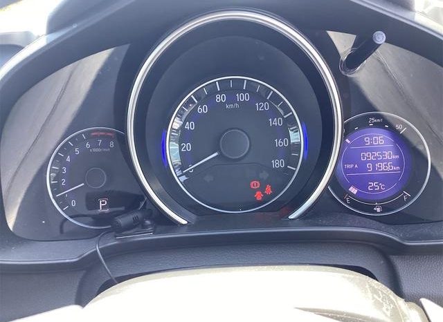 
								HONDA FIT 13G L PACKAGE full									