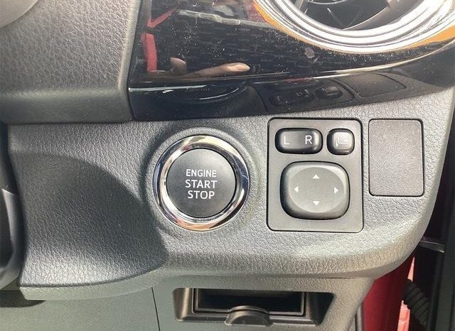 
								TOYOTA VITZ F SAFETY EDITION II full									