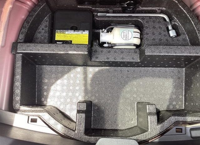 
								TOYOTA VITZ F SAFETY EDITION II full									