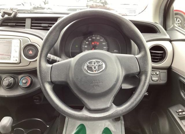 
								TOYOTA VITZ F full									