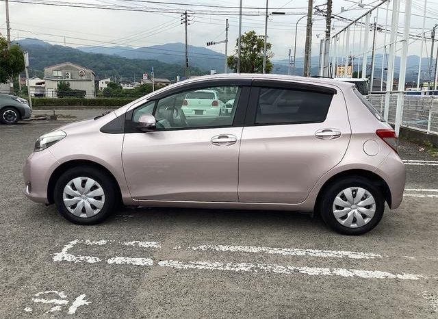 
								TOYOTA VITZ F full									