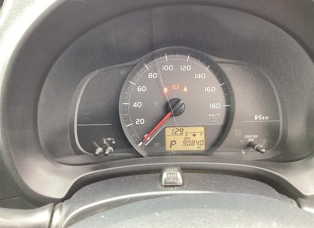 
								TOYOTA VITZ F full									