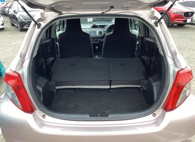 
								TOYOTA VITZ F full									