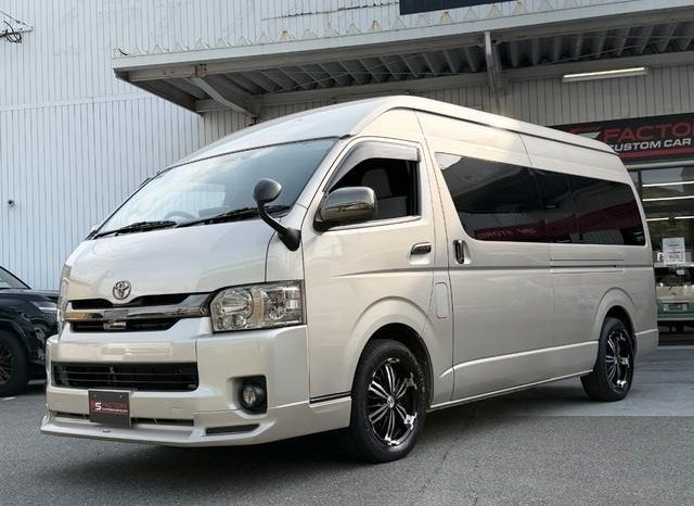 
								TOYOTA HIACE COMMUTER GL full									