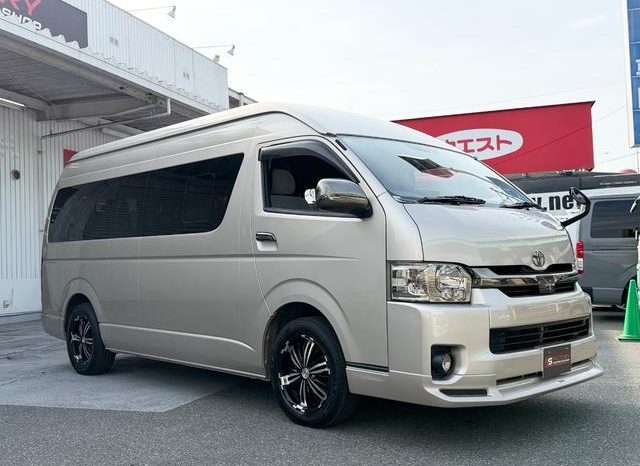 
								TOYOTA HIACE COMMUTER GL full									