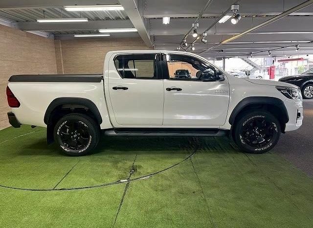 
								TOYOTA HILUX Z BLACK RALLY EDITION full									