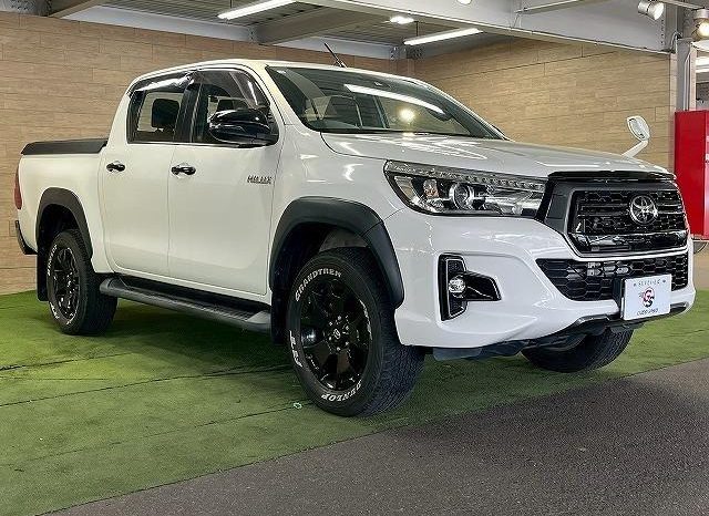 
								TOYOTA HILUX Z BLACK RALLY EDITION full									