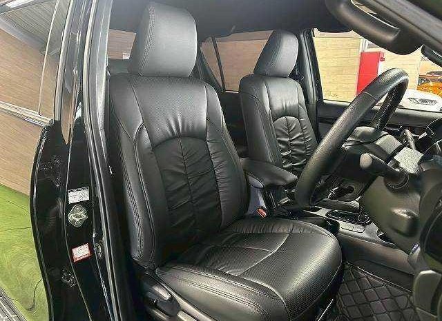 
								TOYOTA HILUX Z BLACK RALLY EDITION full									