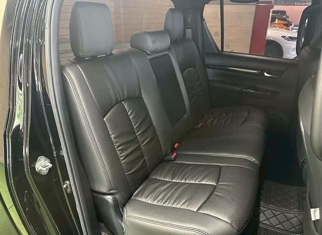 
								TOYOTA HILUX Z BLACK RALLY EDITION full									