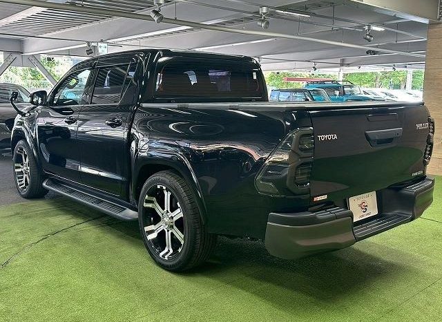 
								TOYOTA HILUX Z BLACK RALLY EDITION full									