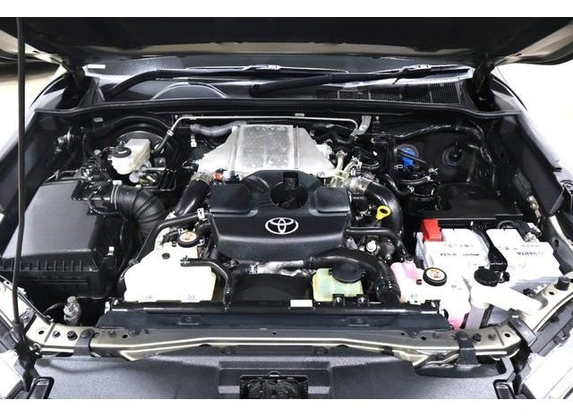 
								TOYOTA HILUX Z full									