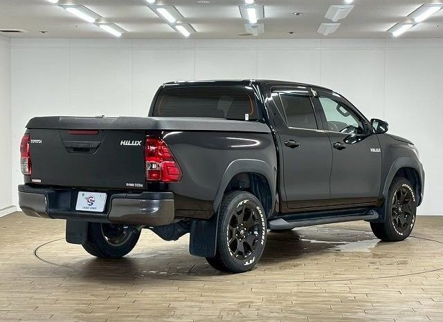 
								TOYOTA HILUX Z BLACK RALLY EDITION full									