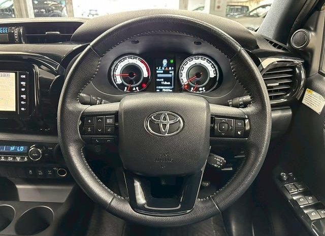
								TOYOTA HILUX Z BLACK RALLY EDITION full									