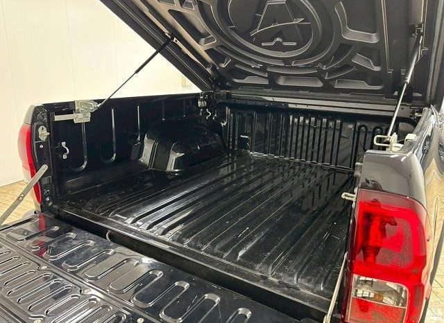 
								TOYOTA HILUX Z BLACK RALLY EDITION full									
