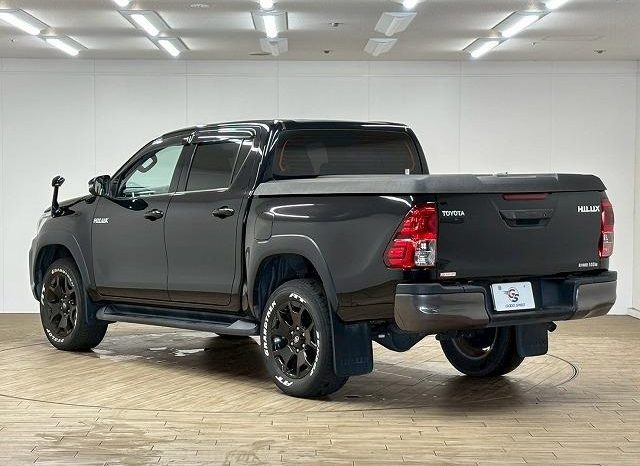 
								TOYOTA HILUX Z BLACK RALLY EDITION full									