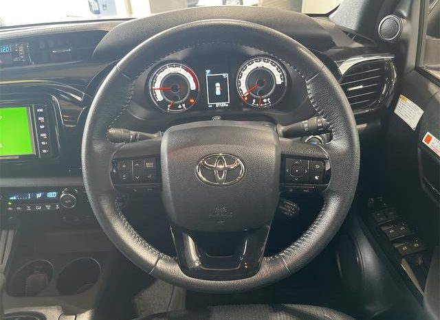 
								TOYOTA HILUX Z BLACK RALLY EDITION full									