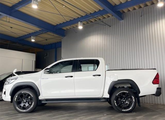 
								TOYOTA HILUX Z BLACK RALLY EDITION full									