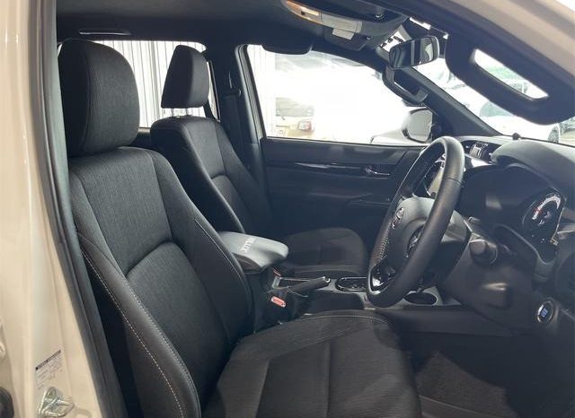 
								TOYOTA HILUX Z BLACK RALLY EDITION full									
