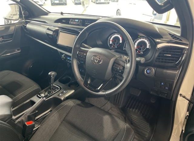 
								TOYOTA HILUX Z BLACK RALLY EDITION full									
