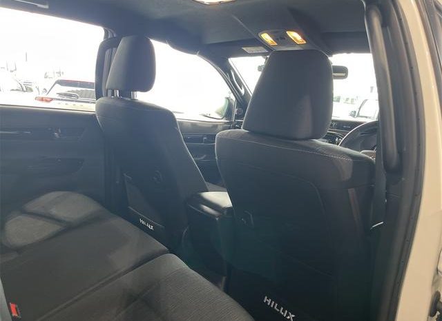 
								TOYOTA HILUX Z BLACK RALLY EDITION full									