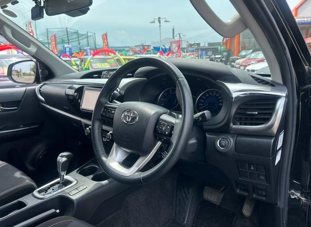 
								TOYOTA HILUX Z full									