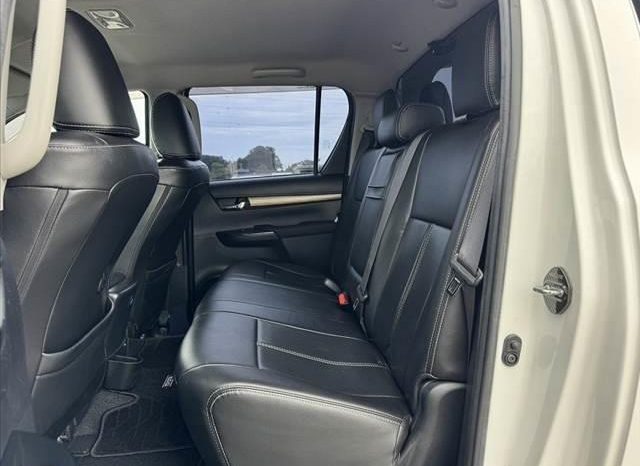 
								TOYOTA HILUX Z full									