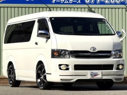 TOYOTA HIACE WAGON LONG