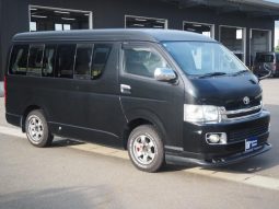 TOYOTA HIACE WAGON