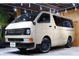 TOYOTA HIACE VAN LONG SUPER GL
