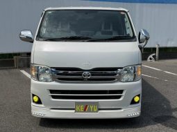 TOYOTA HIACE VAN LONG SUPER GL