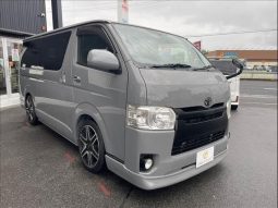 TOYOTA HIACE VAN LONG SUPER GL